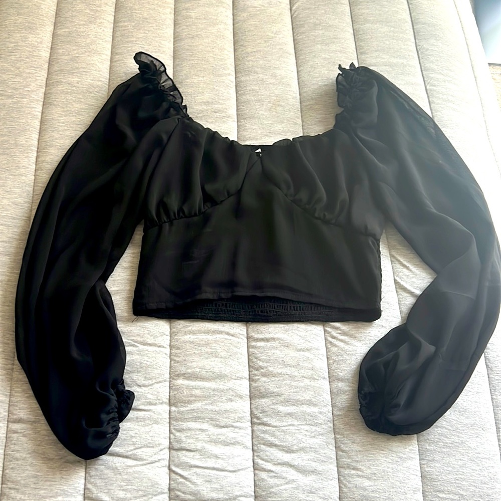 HYFVE - Black crop top